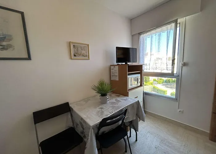 4 Couchages Cap D'agde Ct140-090 * Agde