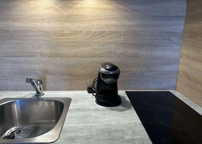 4 Couchages Cap D'agde Ct140-090 *